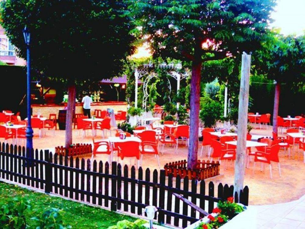 Hotel Boutique La Zubia Екстериор снимка