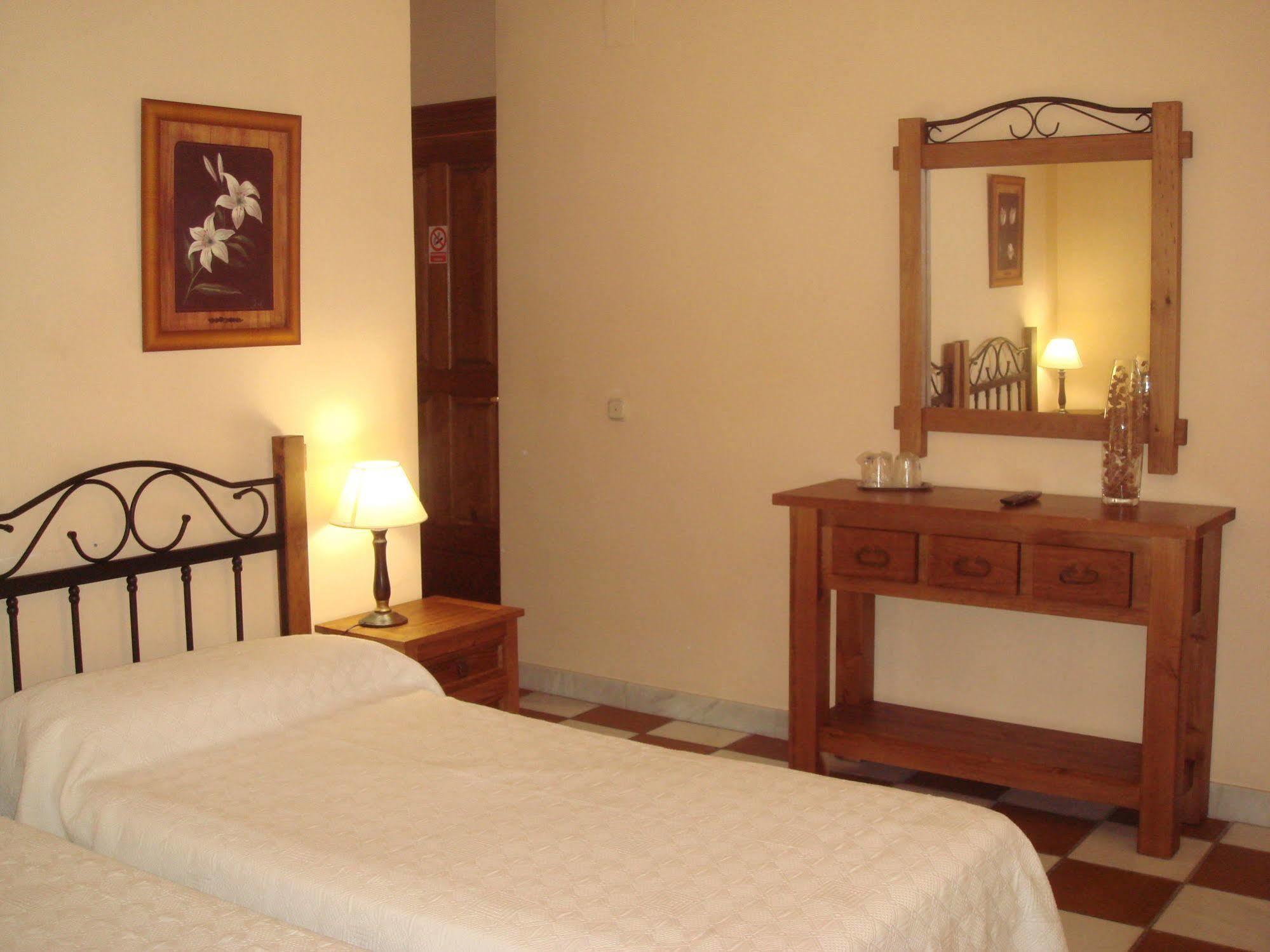 Hotel Boutique La Zubia Екстериор снимка