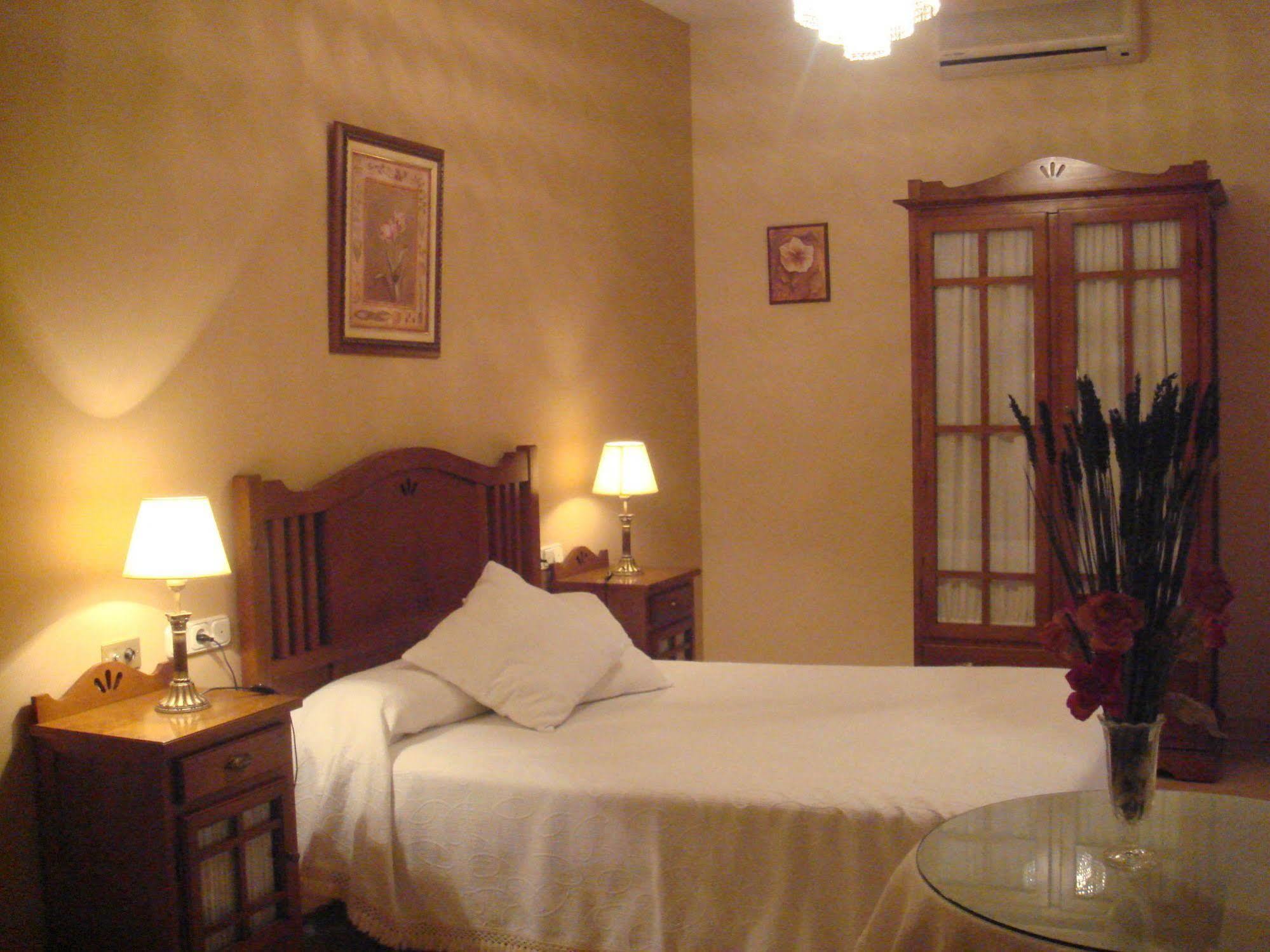 Hotel Boutique La Zubia Екстериор снимка