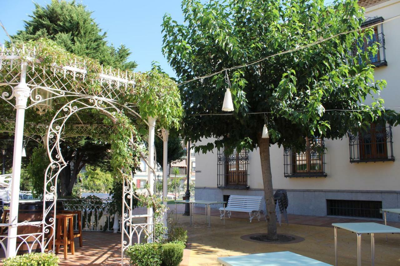 Hotel Boutique La Zubia Екстериор снимка